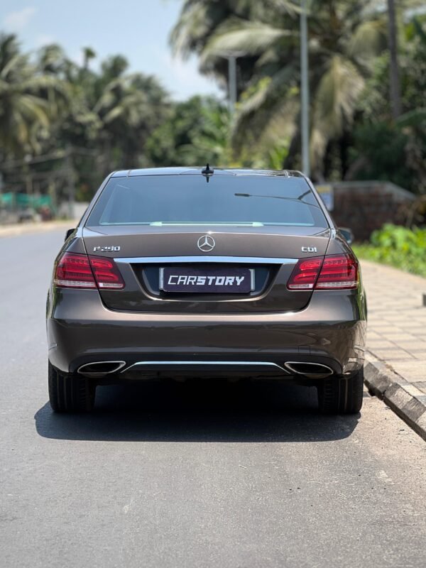 MERCEDES BENZ - Image 4